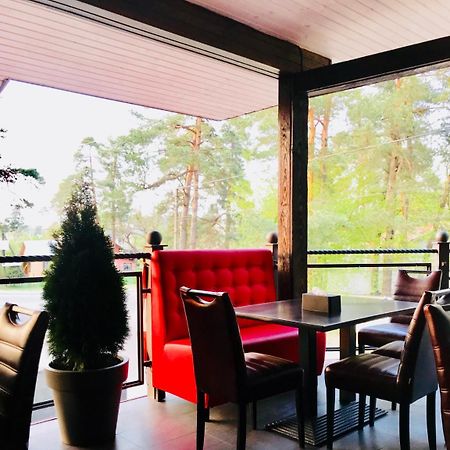 Motozona Hotel Bryukhovychi Eksteriør billede